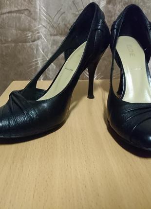 Туфли на каблуке