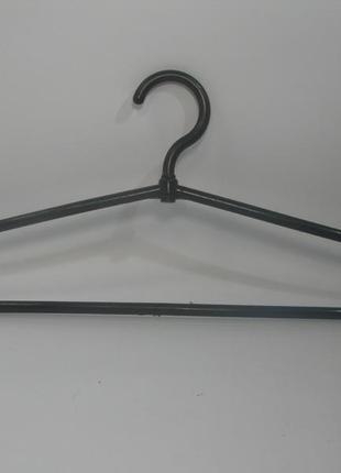 Чёрные пластмассовые плечики вешалки 41см зимние для верхней одежды
