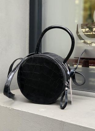 Женская классическая круглая сумочка кросс-боди через плечо рептилия черная