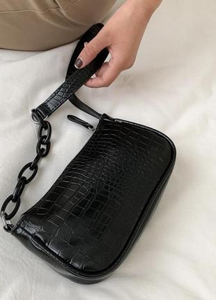 Женская классическая маленькая сумочка багет на цепочке ремешке рептилия черная2 фото