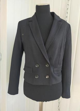 Укороченный двухбортный жакет чёрного цвета we , s