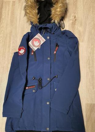 Продам новую женскую ветровку canada weather gear.