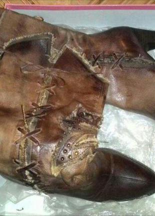 Кожаные сапоги