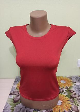 Жіноча футболка жіноча однотонна з дуже коротким рукавом на невисокий зріст. нова. колір: червоний.