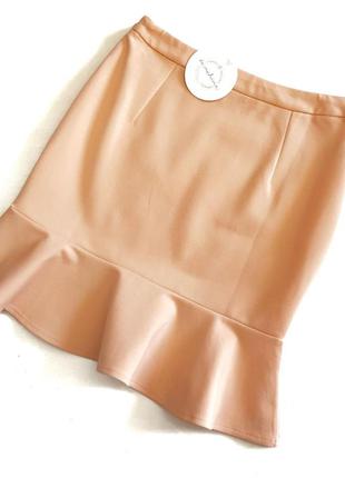 Светлая персиковая юбка со шляркой внизу1 фото