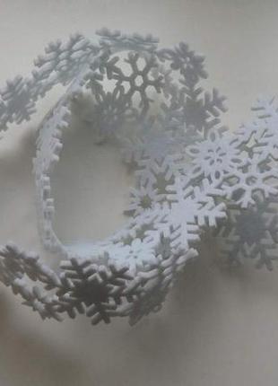 Набор новогодних снежинок - размер одной снежинки 3-6см, пенопласт4 фото
