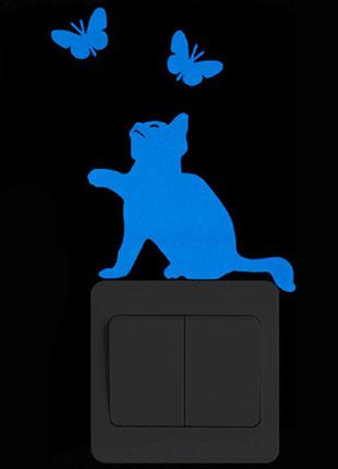 Кот с бабочками светящийся голубым - 10*10см