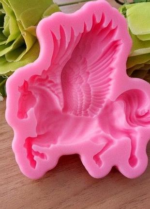 Молд силиконовый пегас 85 на 89 мм розовый