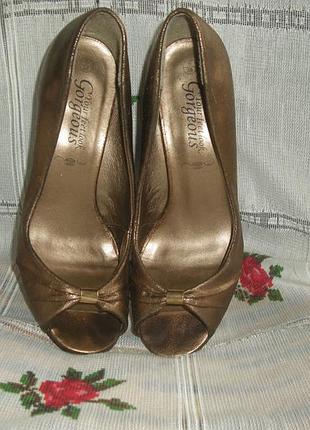 Супер туфли"look"р.38,вьетнам,золотистые,стелька-23,5см.