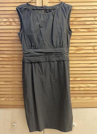 Сукню. сукня