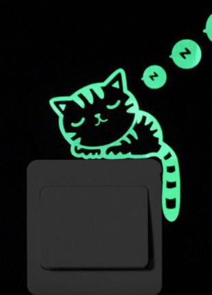 Наклейка на выключатель "спящий кот" - размер 10*6см1 фото