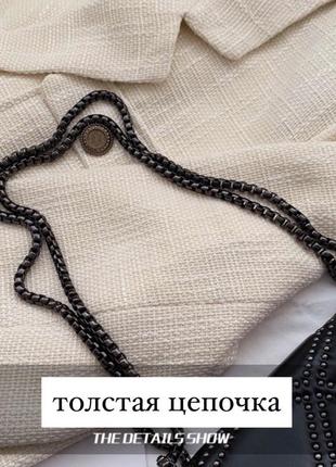 Женская классическая сумочка кросс-боди на толстой цепочке с заклепками на три отдела черная10 фото