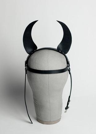 Портупея на голову из плотной натуральной кожи. рожки , ушки.