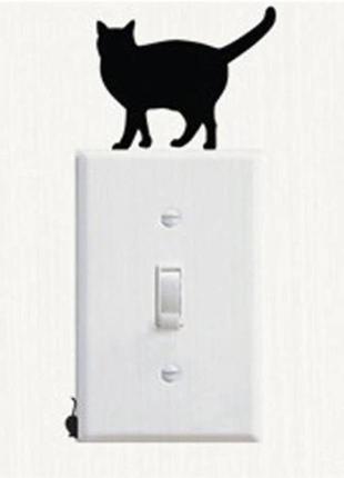 Наклейка на стіну "кіт з мишкою" - 10*6см