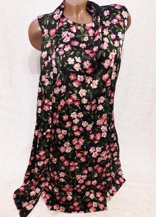 Интересное платье с цветочным принтом1 фото