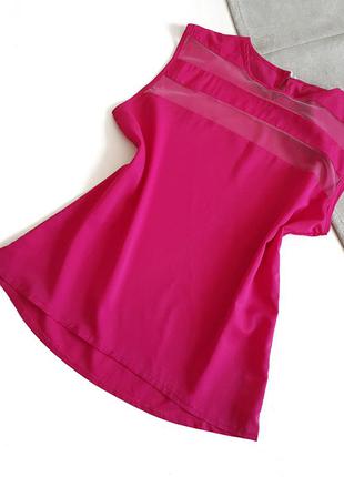 Яркая розовая блуза с прозрачными  вставками1 фото