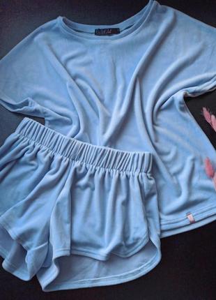 Мягкая приятная пижама с шортиками из плюшевого велюра1 фото