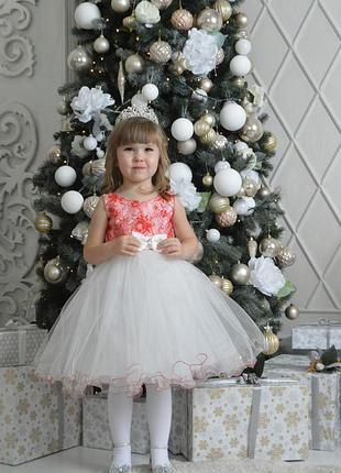 Детское нарядное платье на 2,3,4 года