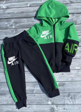 Спортивный костюм на мальчика
