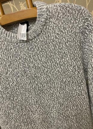 Очень красивый и стильный брендовый вязаный тёплый свитер-оверсайз.6 фото