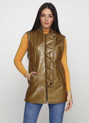 Стильна жіноча безрукавка лакова від h&m студіо преміум сегмент