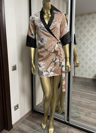 Платье мини с запахом в стиле кимоно и цветочным принтом asos8 фото