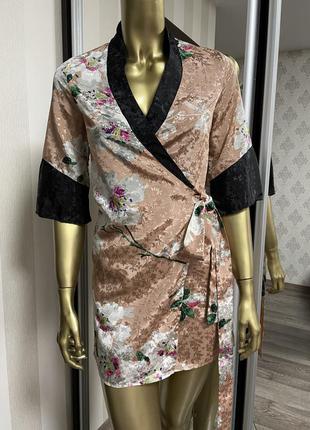 Платье мини с запахом в стиле кимоно и цветочным принтом asos9 фото
