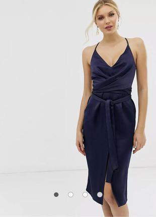Атласне плаття міді на бретелях на запах на талії asos