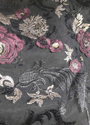 Женская черная блуза, блузка с вышивкой, блестящая вышиванка с открытыми плечами в мелкий цветок7 фото