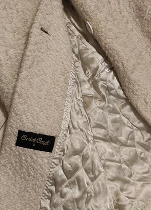 Стильне пальто з песцовым коміром бренду carlot corp.6 фото