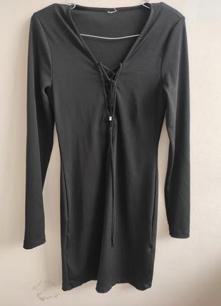 Платье со шнуровкой