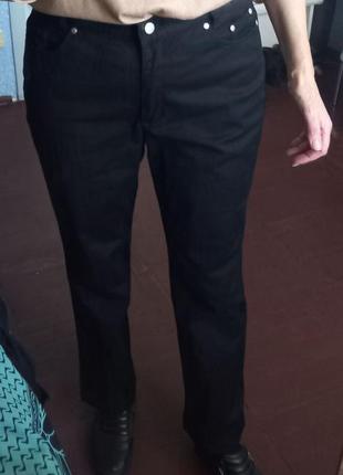 Джинсы прямые, высокая посадка. размер м-l.