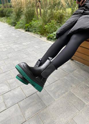 Bottega veneta black green женские брендовые утепленные зимние сапоги черные зеленые модные ботинки зимні утеплені чорні зелені сапожки4 фото