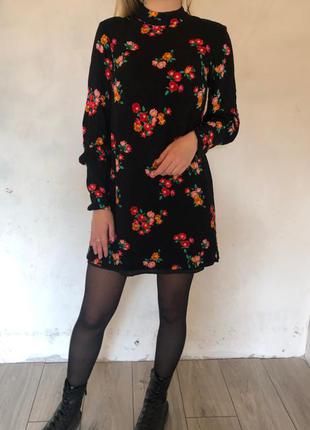 Стильное платье в цветочный принт от zara, p. s