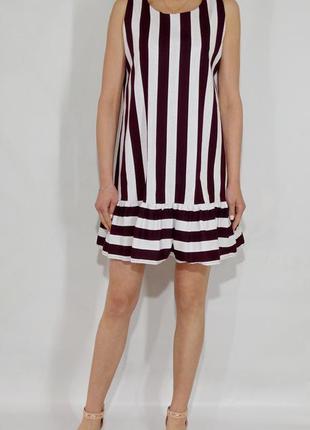 Женское платье свободного кроя