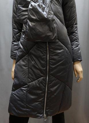 Женское стеганное пальто темно-серого цвета7 фото
