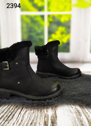 Женские зимние ботинки на молнии классические7 фото