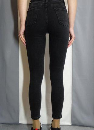 Стильные джинсы slim fit темно-серого цвета3 фото