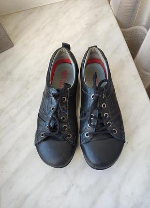 Шкіряні кеди р36
