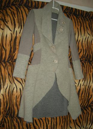 Супер пальто италия,р.xl.50%шерсть-лама50%акрил.