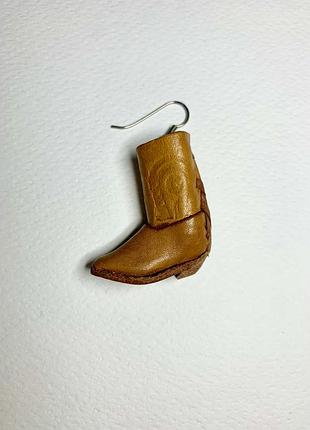 Сережка брелок підвіска чобіт