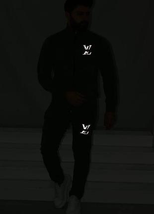 Мужской черный спортивный костюм2 фото