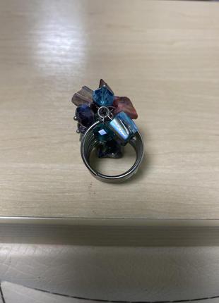 Кольцо с разноцветными камнями большое3 фото