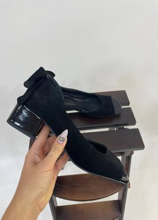 Эксклюзивные туфли из натуральной итальянской кожи и замша черные с бантом2 фото
