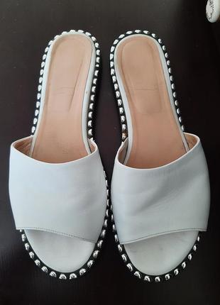 Босоніжки 40 р, шкіряні