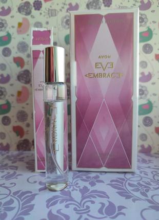 Набір парфумерії eve embrace avon 50ml + 10 ml1 фото