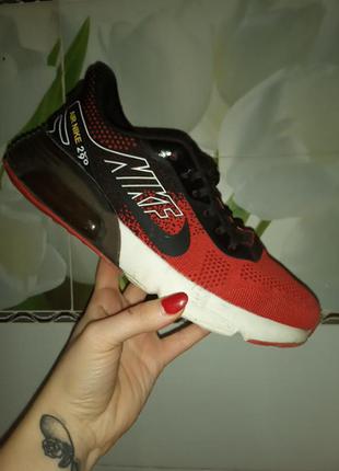 Nike кроссовки