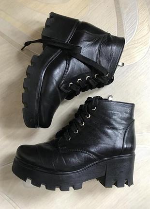 Ботинки на тракторной подошве