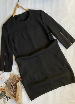 Стильное базовое платье zara.