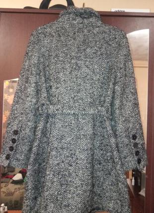 Женское пальто с поясом4 фото
